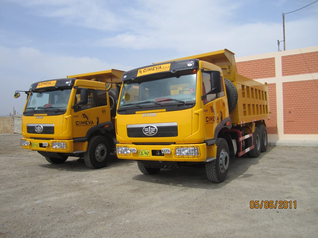 Vista Frontal Volquetes FAW 17 m3